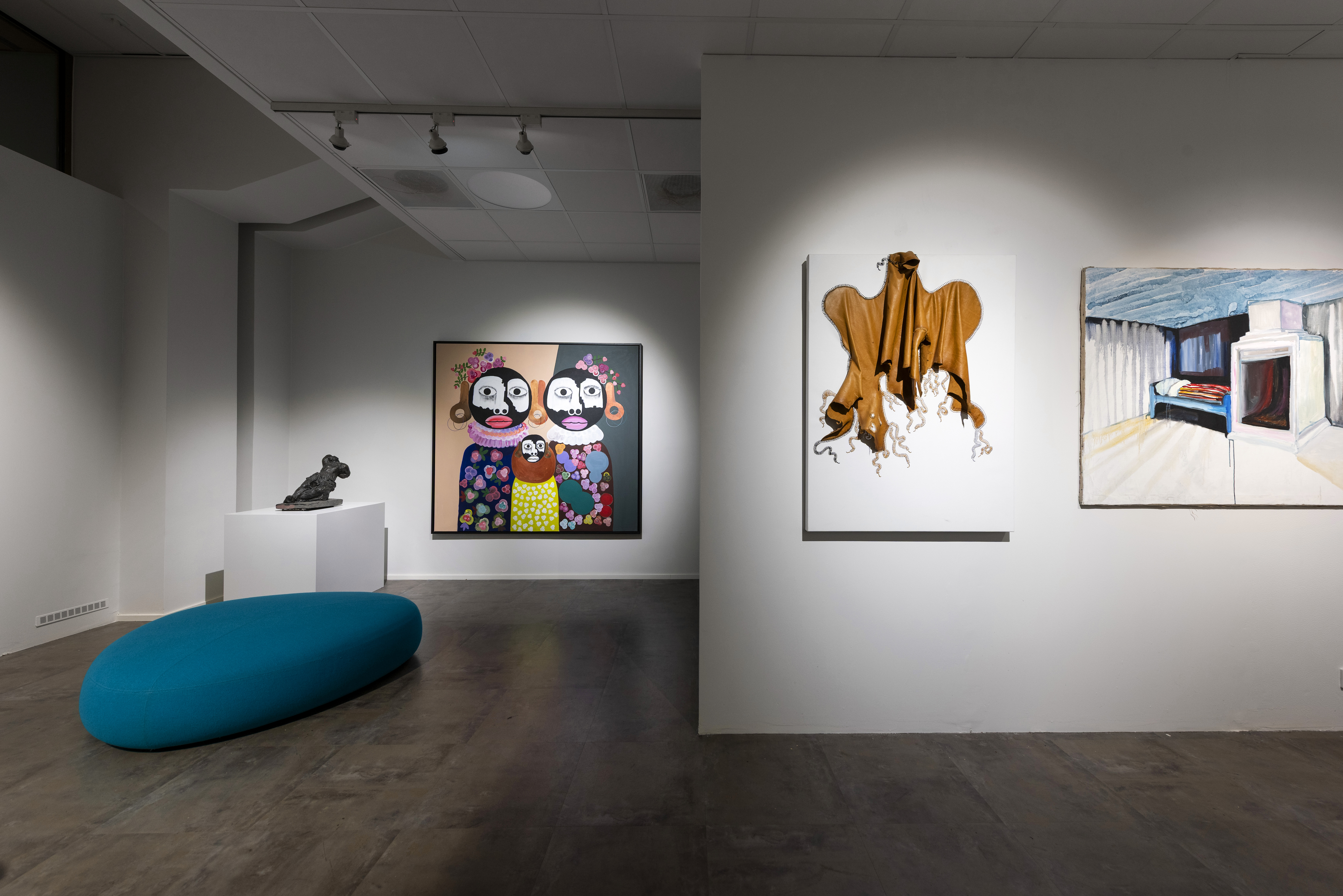 Loop Fine Art, interior view of the gallery.